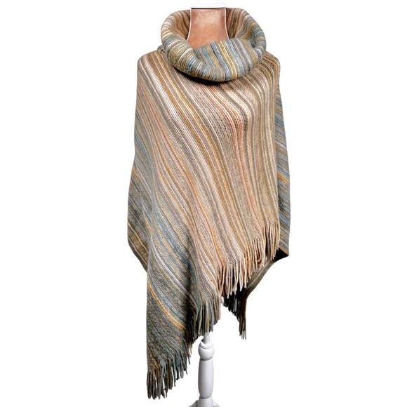 Do Everything In Love Anthropologie Knit Sweater Poncho Asymmetrical Fringe Boho - Picture 1 of 10